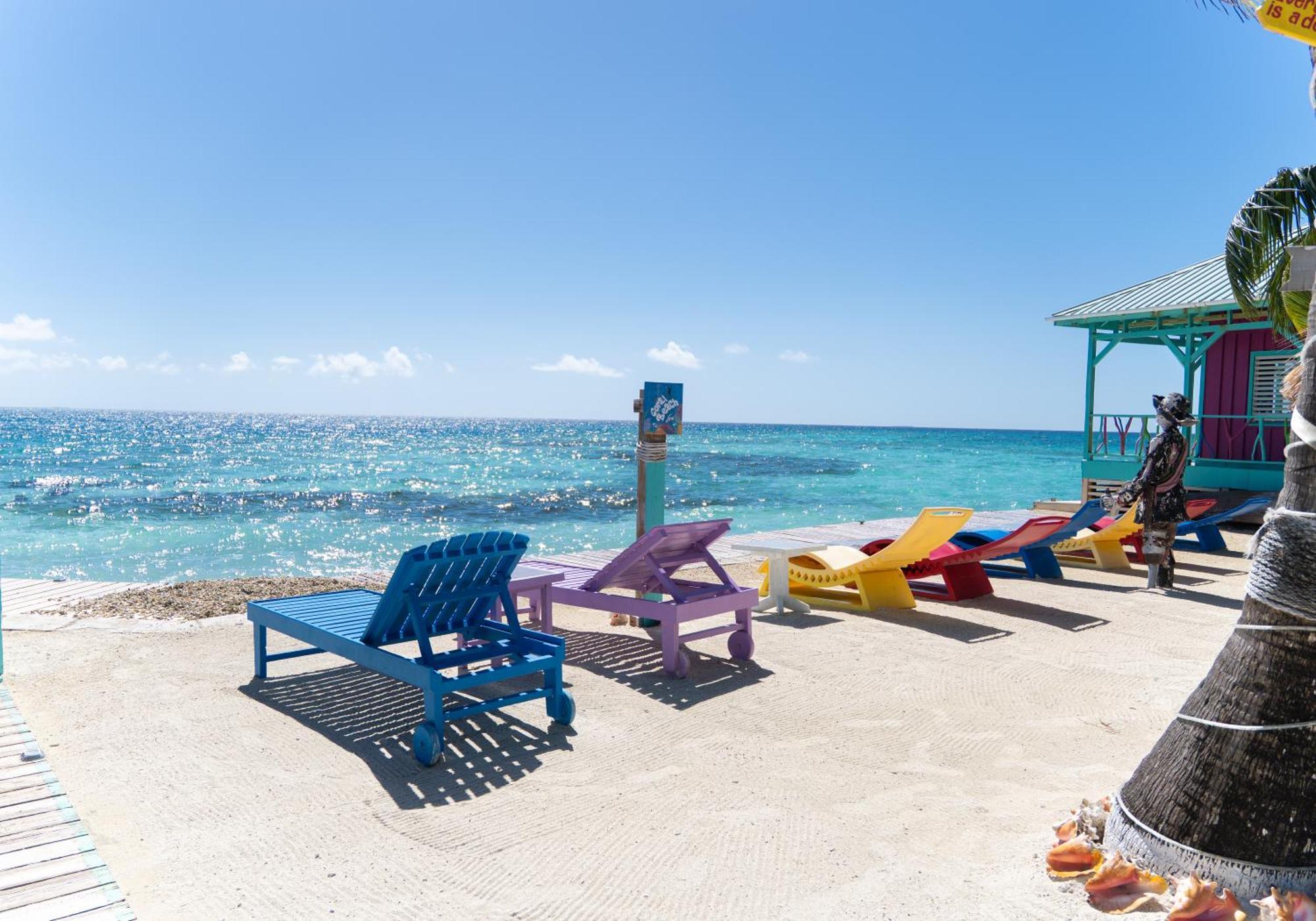 King Lewey'S Island Resort Placencia Exterior foto